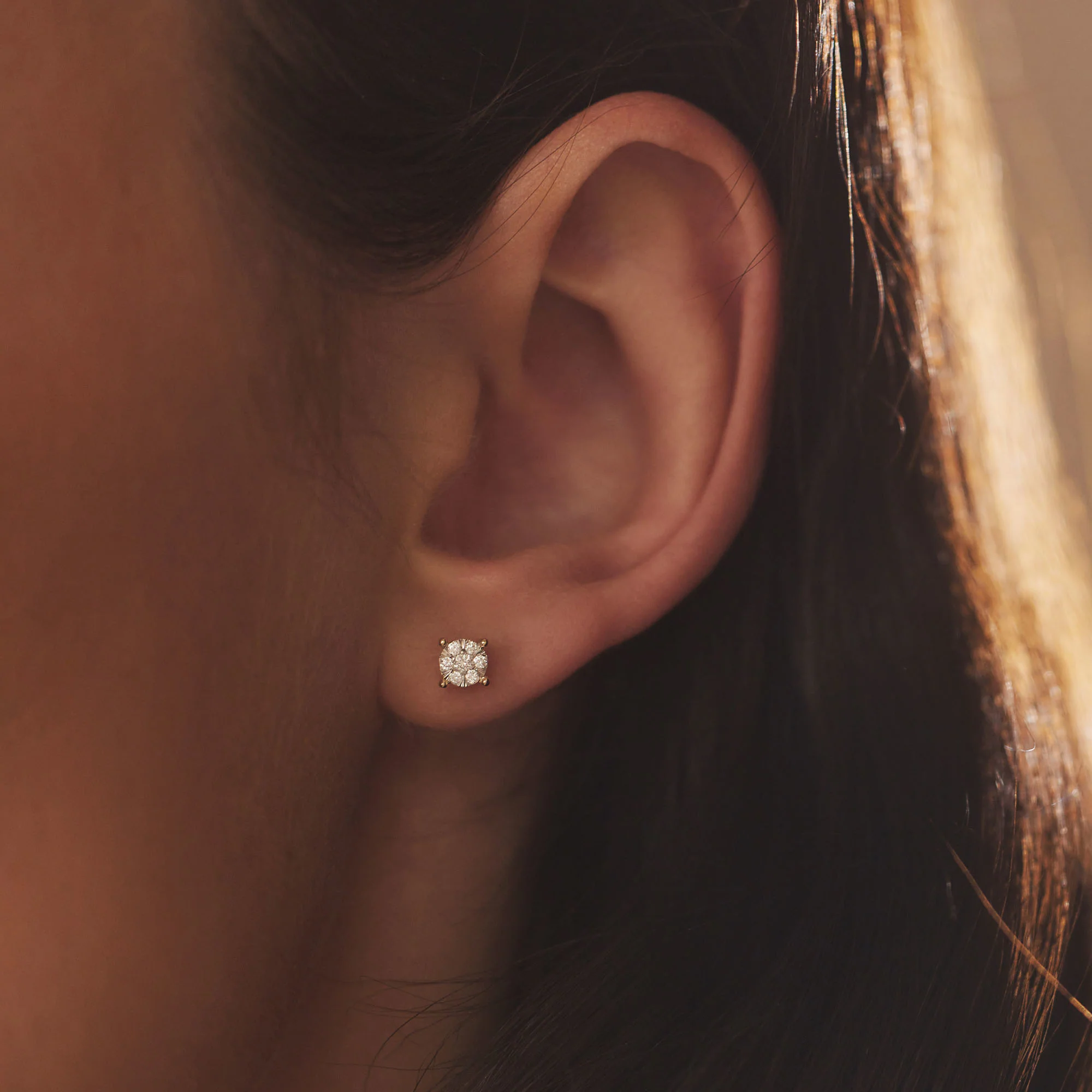 De la Paix Hanaé 14 karat gold stud ear studs with diamond 0.16 carat - Image 2