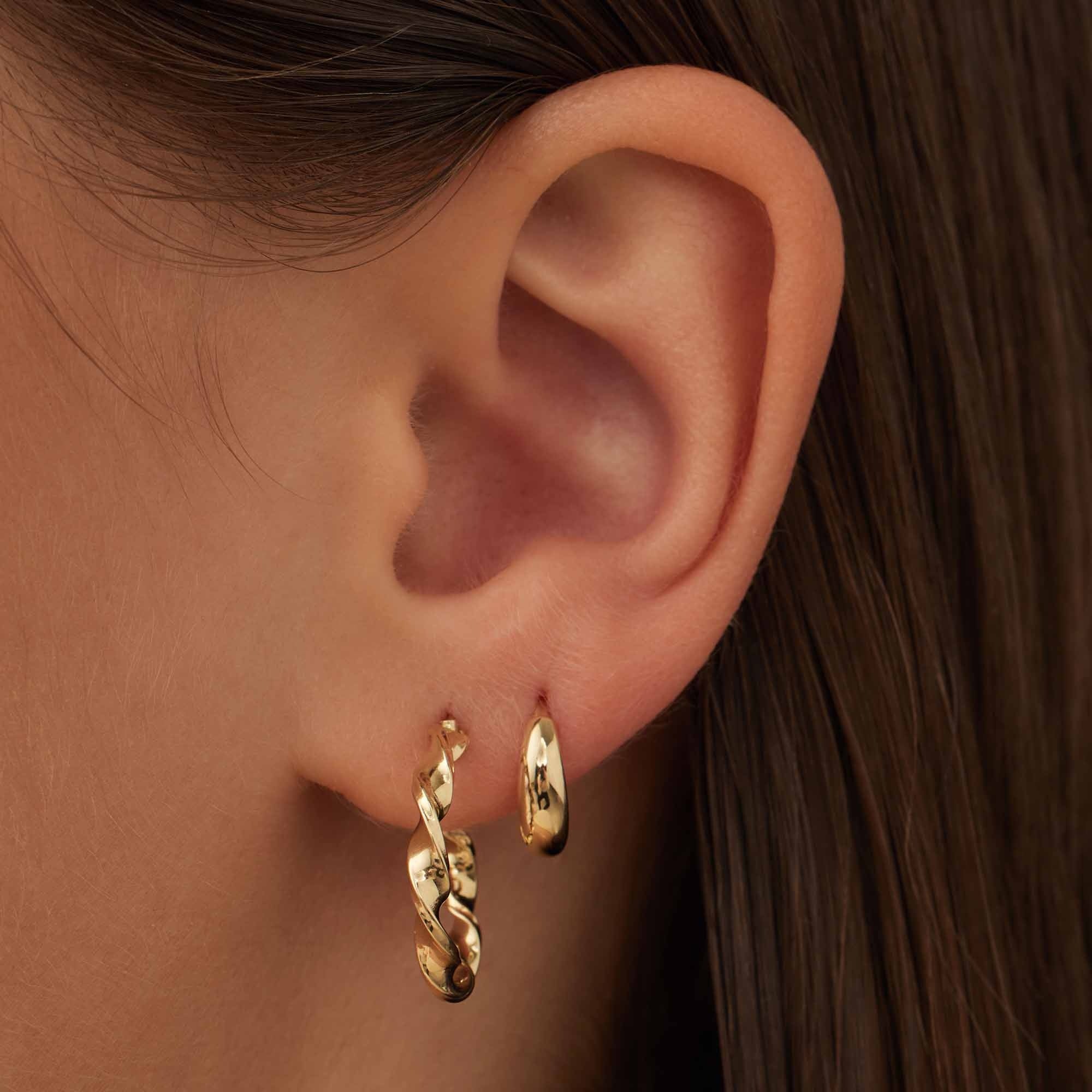 Rivoli Morgane 14 karat gold hoop earrings - Image 2