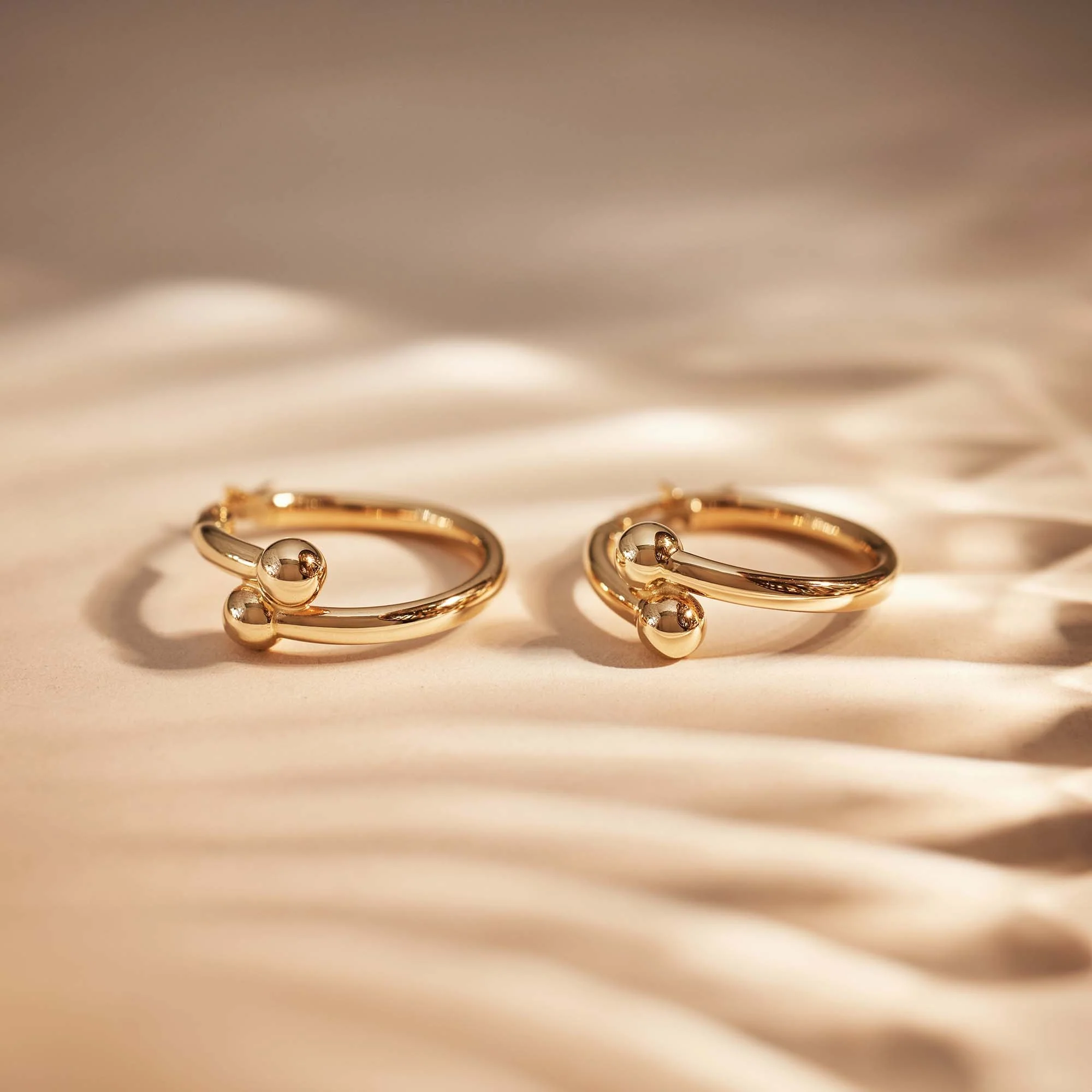 Monceau Mirell 14 karat gold hoop earrings (18.5 mm) - Image 4