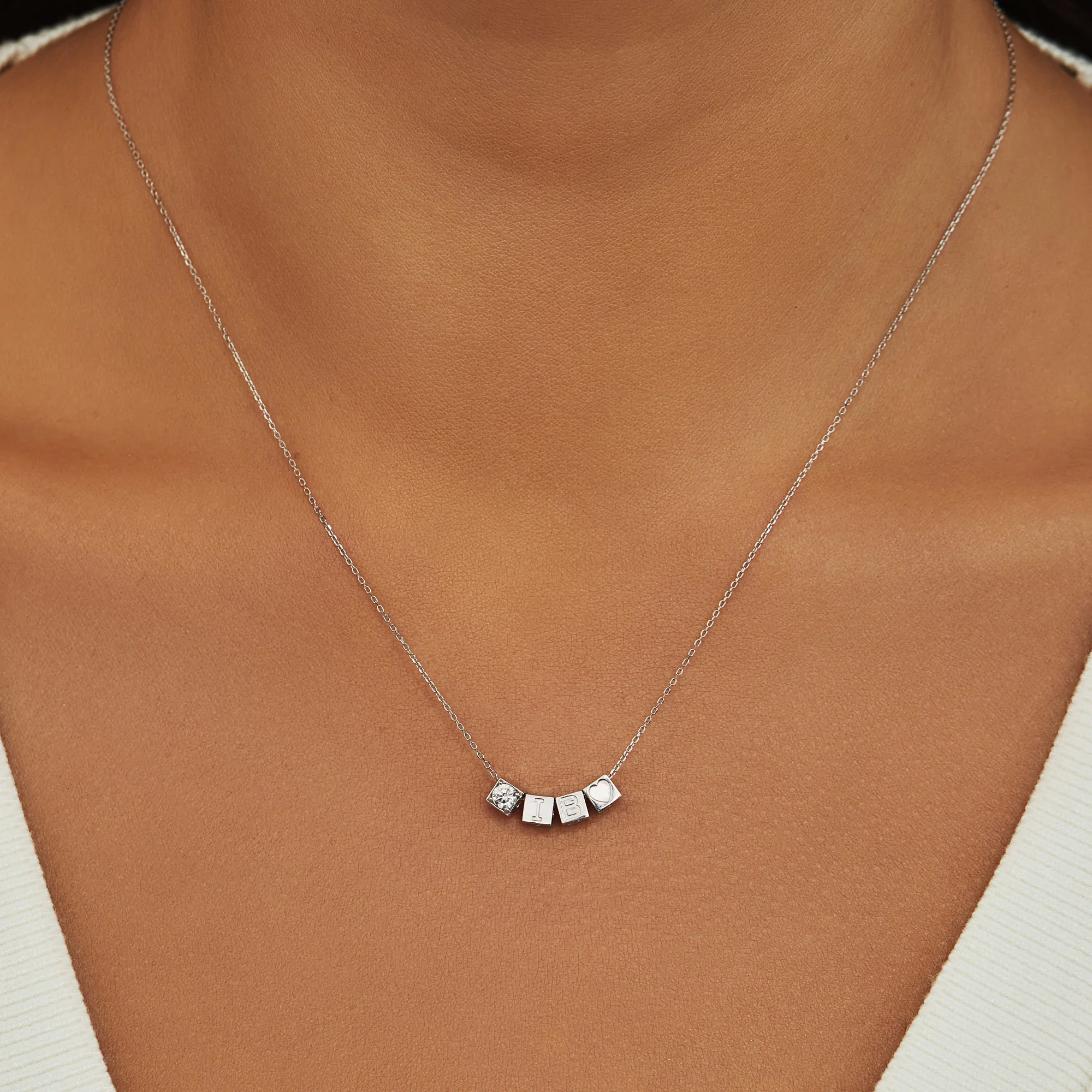 Saint Germain Felie 14 karat white gold cube charm with zirconia stone - Image 4