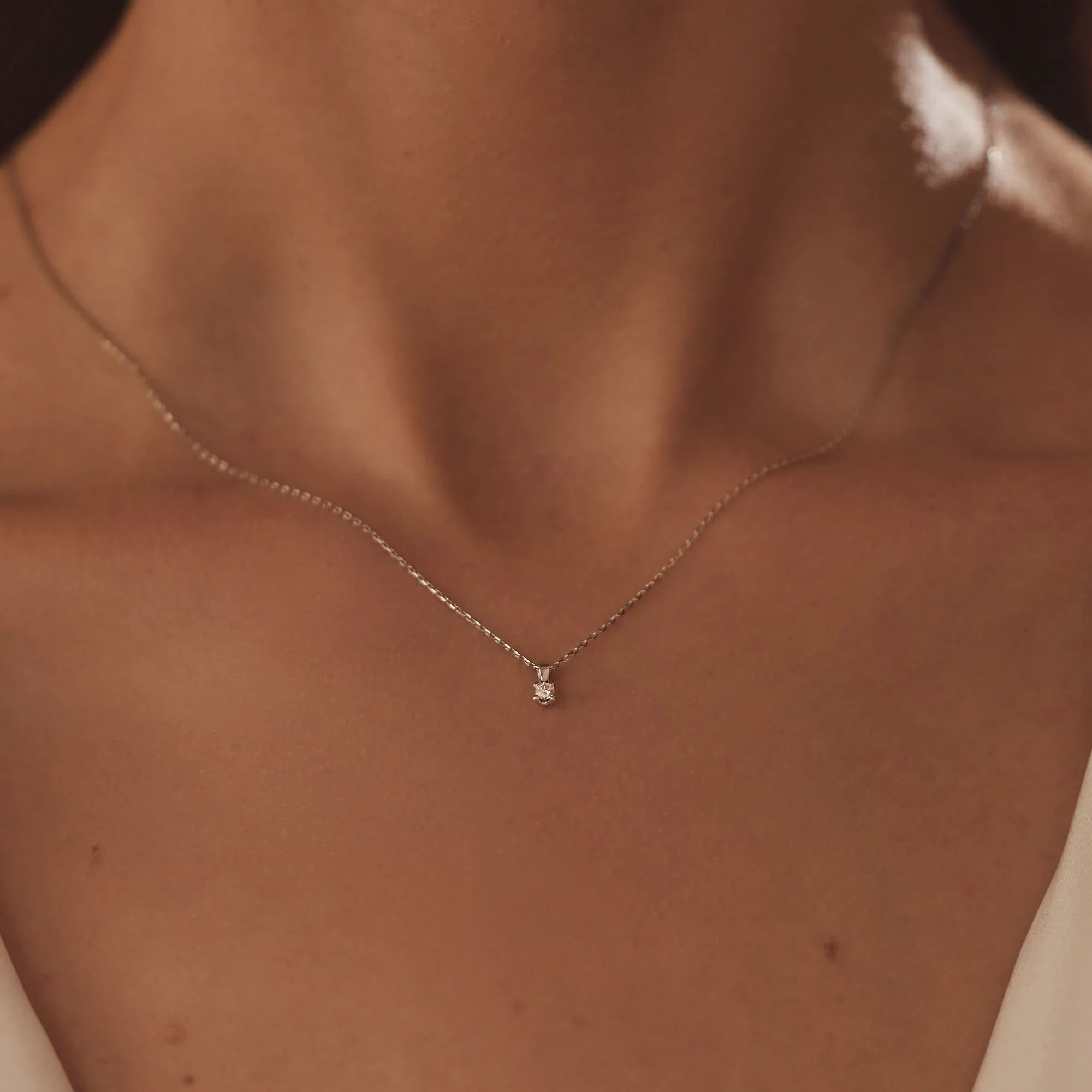 De la Paix Céline 14 karat white gold necklace with diamond 0.05 carat - Image 2