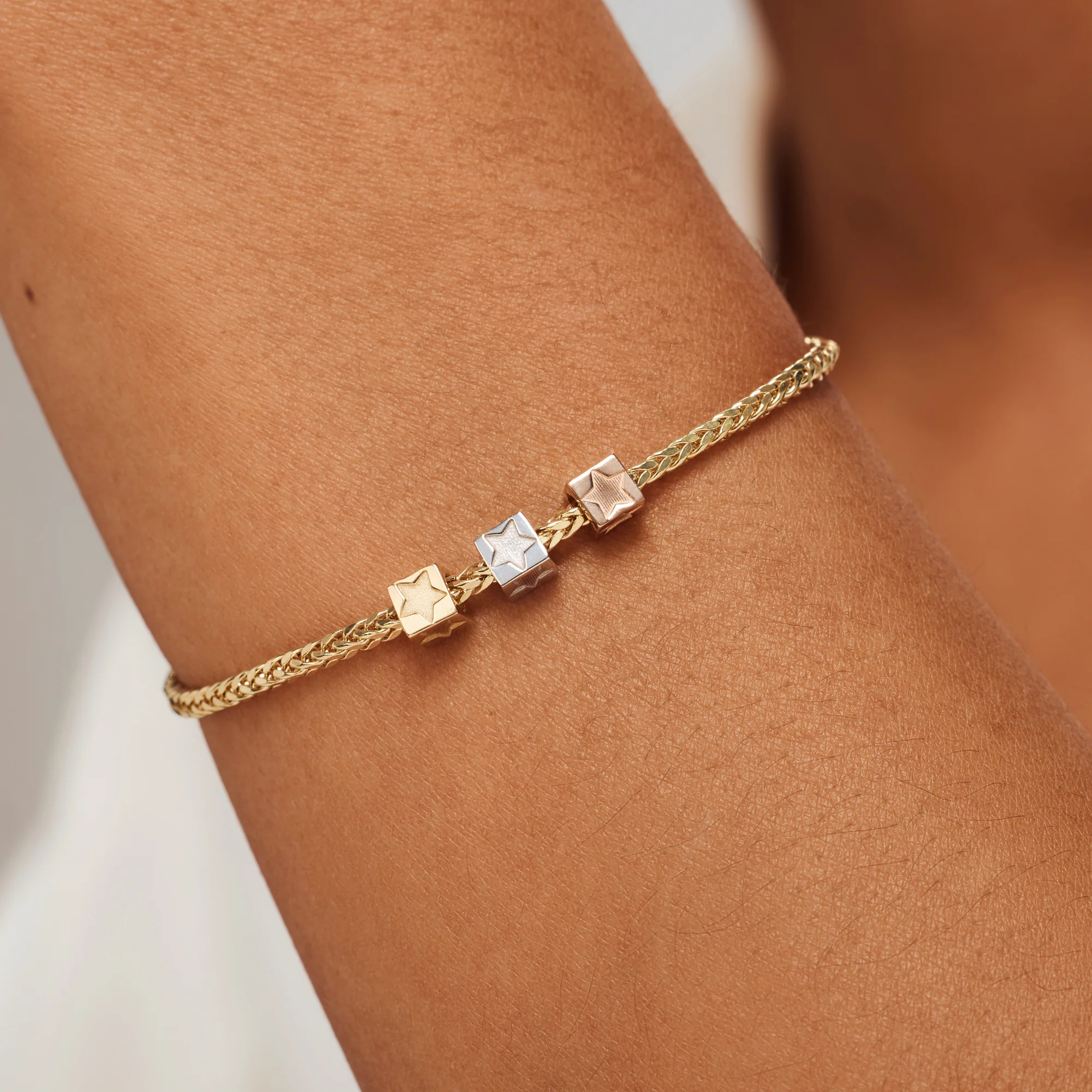 Le Marais Felie 14 karat gold cube charm with star - Image 4