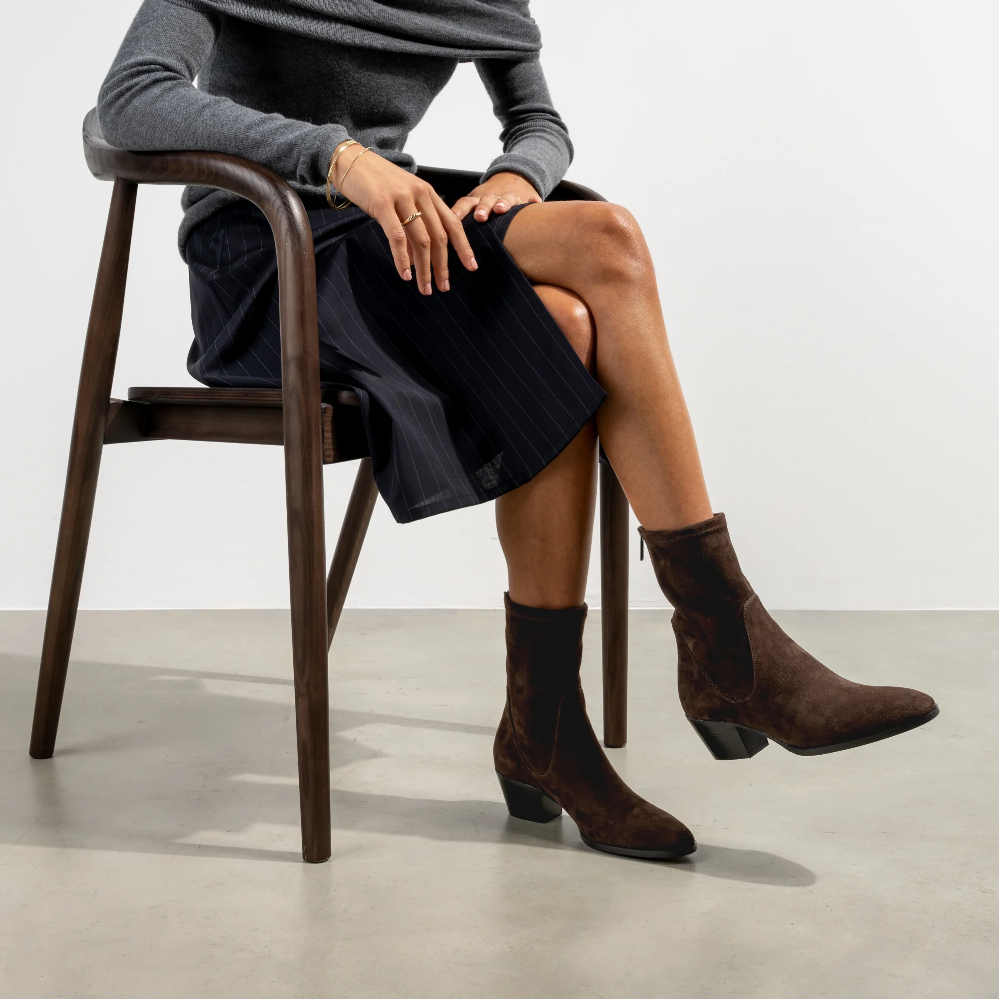 Vendôme Estelle Brown Stretch Suede Boots - Image 2